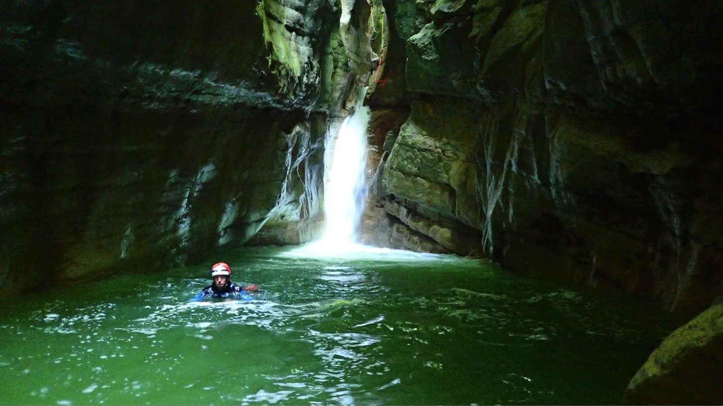 Canyoning dans les gorges du Pont du Diable, massif des Bauges